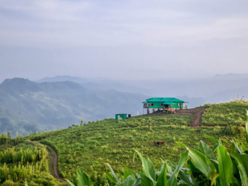 Travel with Utmost, Standard, Safety, and Trust.