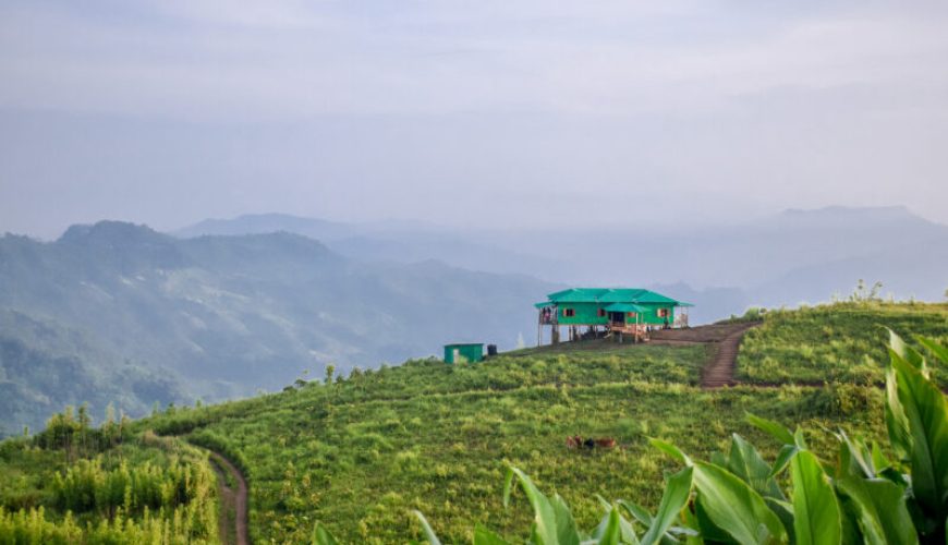 Travel with Utmost, Standard, Safety, and Trust.