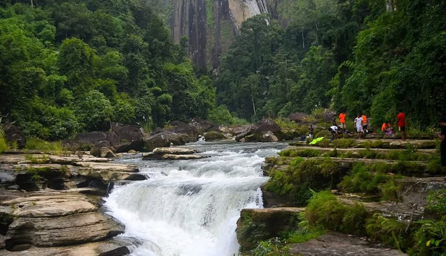 Travel with Utmost, Standard, Safety, and Trust.