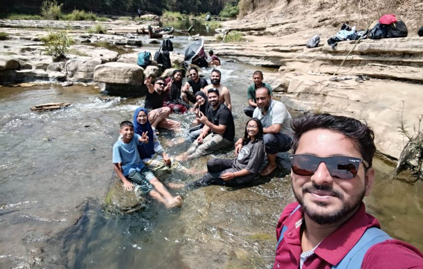 পাহাড়ি পথে রোমাঞ্চকর যাত্রায় নাফাখুম ভ্রমন